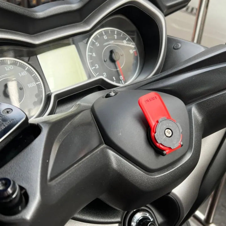 ที่จับโทรศัพท์สำหรับมอเตอร์ไซต์พร้อมครอบแฮนด์ Mototec Quicklock-Xmax300